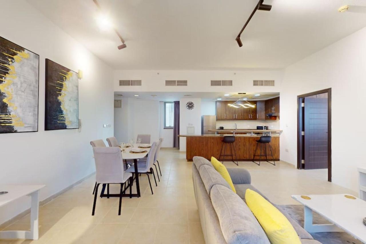 East Heights Tower B - Modern One Bedroom In Business Bay Apartment *