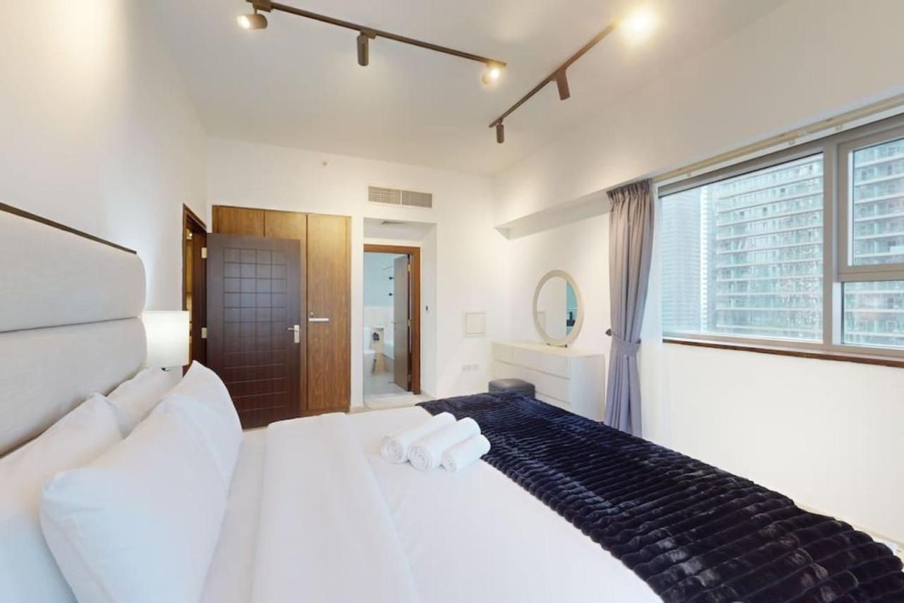 East Heights Tower B - Modern One Bedroom In Business Bay Dubai
