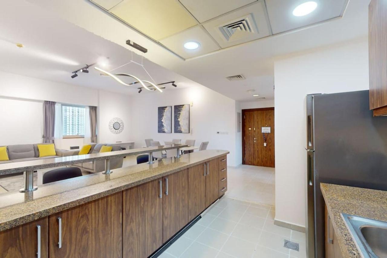 East Heights Tower B - Modern One Bedroom In Business Bay * Dubai